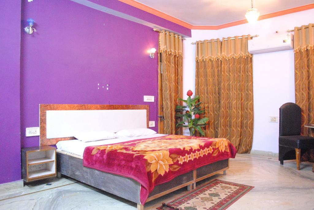 Hotel Rama Utsav Gwalior Dış mekan fotoğraf